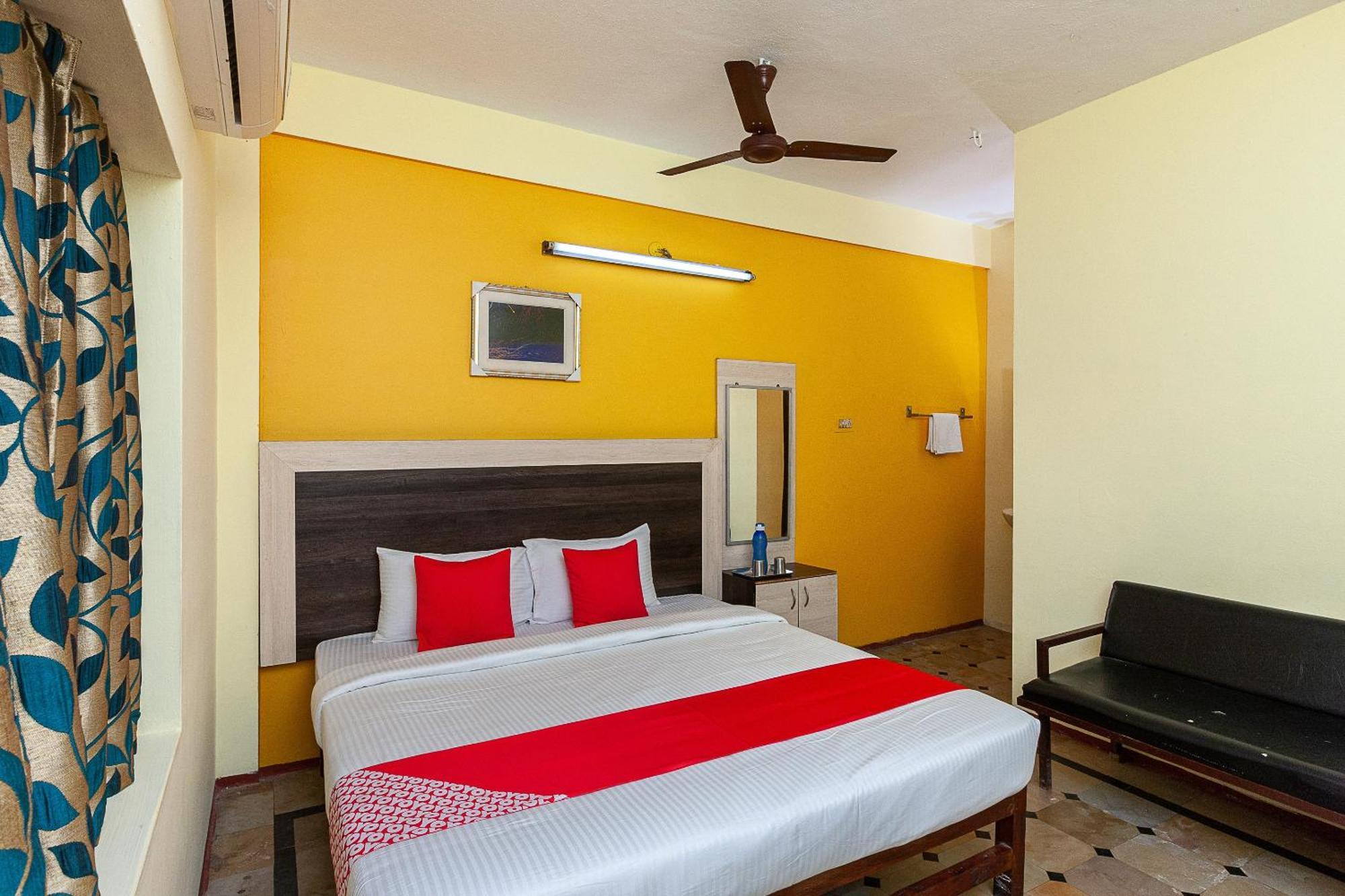 Collection O Ammayi Hotels & Resorts Tiruvannāmalai Extérieur photo