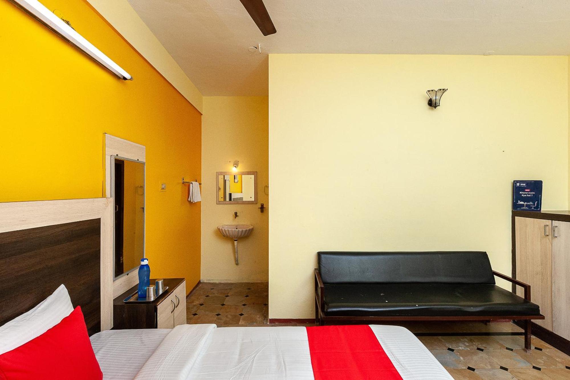 Collection O Ammayi Hotels & Resorts Tiruvannāmalai Extérieur photo